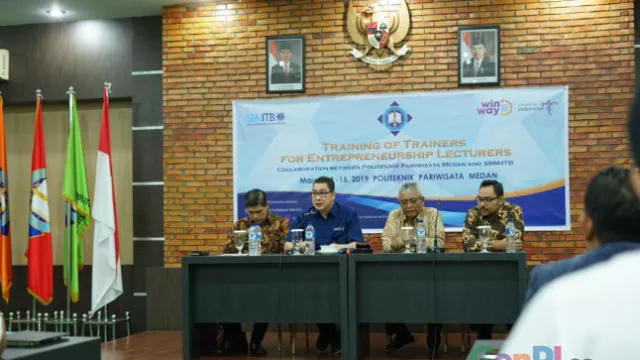 Kemenpar Bekali Staff Pengajar Poltekpar Medan Ilmu Menjadi Trainer - GenPI.co Kemenpar Bekali Staff Pengajar Poltekpar Medan Ilmu Menjadi Trainer - GenPI.co