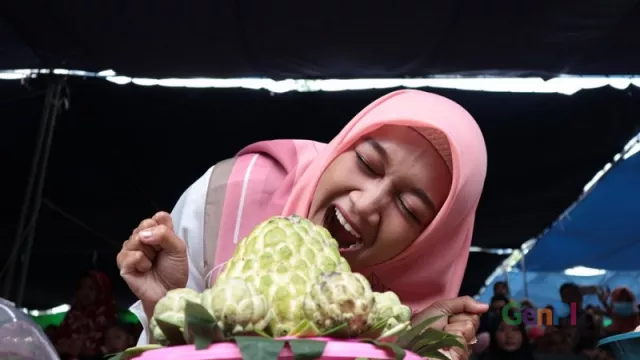 Buah Srikaya Terbesar Milik Petani Sumenep Dipamerkan - GenPI.co