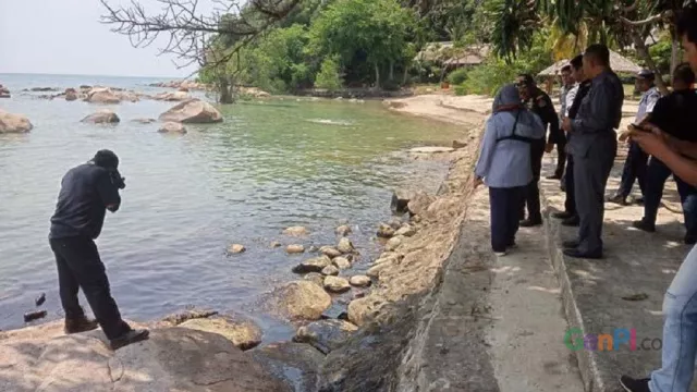 Pantai Nongsah Dicemari Minyak, Menpar Minta Dispar Kepri Bentuk Pusat Manajemen Krisis - GenPI.co