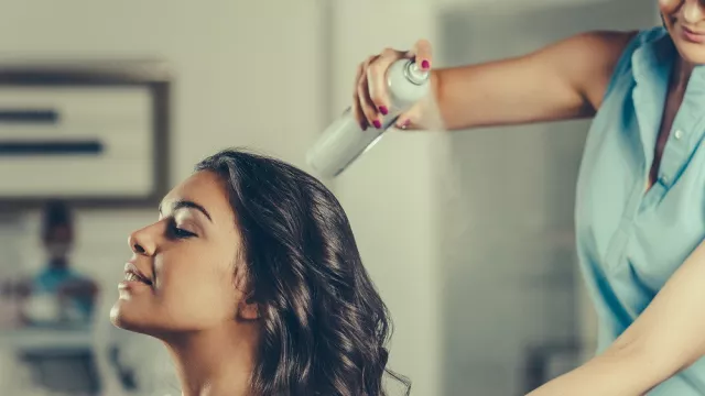 Suka Hair Styling? Perhatikan ini Ladies - GenPI.co