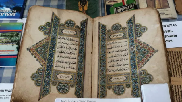 Palembang Literary Week Pamerkan Al Quran Tertua di Asia Tenggara - GenPI.co