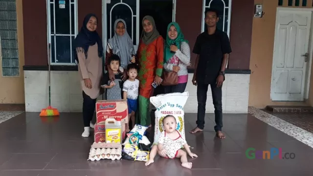 GenPI Kepri Berbagi dengan Anak Panti Asuhan - GenPI.co
