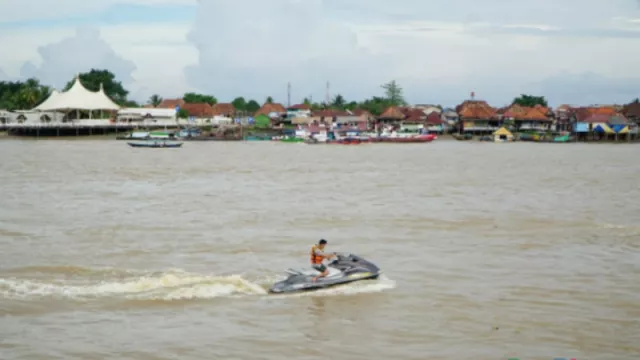 HUT 1336 Kota Palembang, Agung Raya Menangkan Lomba Perahu Bidar - GenPI.co
