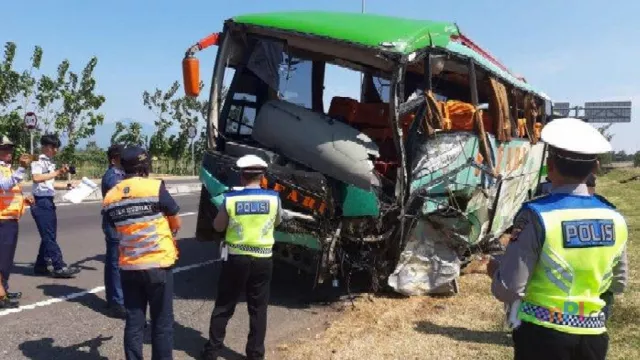 Kecelakaan Bus Safari di Cipali Lantaran Pembajakan - GenPI.co