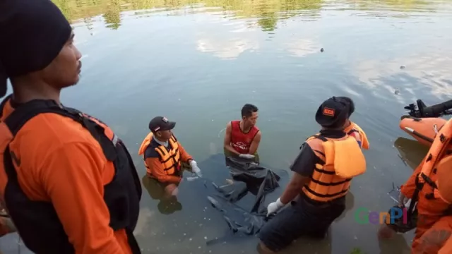 Dicari 25 Jam, Korban Tenggelam di Bengawan Solo Ditemukan Tewas - GenPI.co