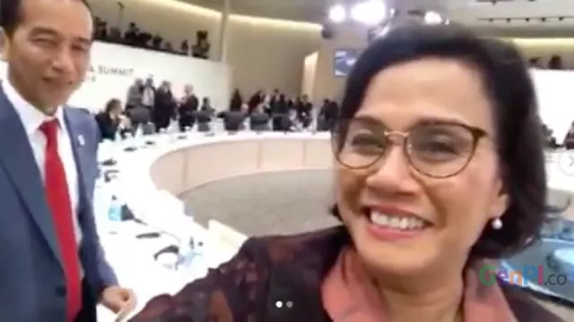 Sri Mulyani Ajak Jokowi Ngevlog di Ruang Sidang G20 - GenPI.co