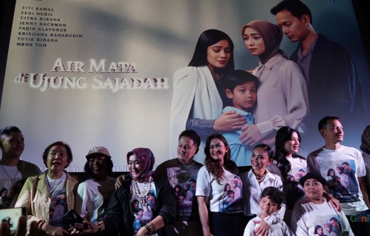 Film Air Mata di Ujung Sajadah: Akting Titi Kamal Luar Biasa - GenPI.co