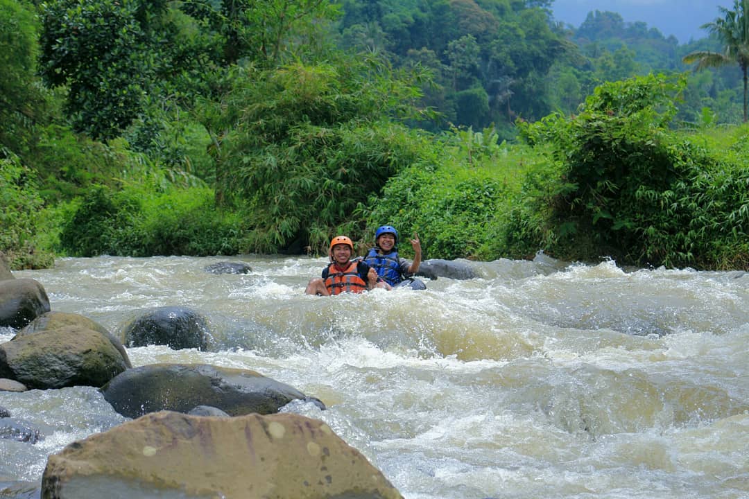 Sensasi Arum Jeram di Ngaprak River Adventure Purwakarta, Wow! - GenPI.co