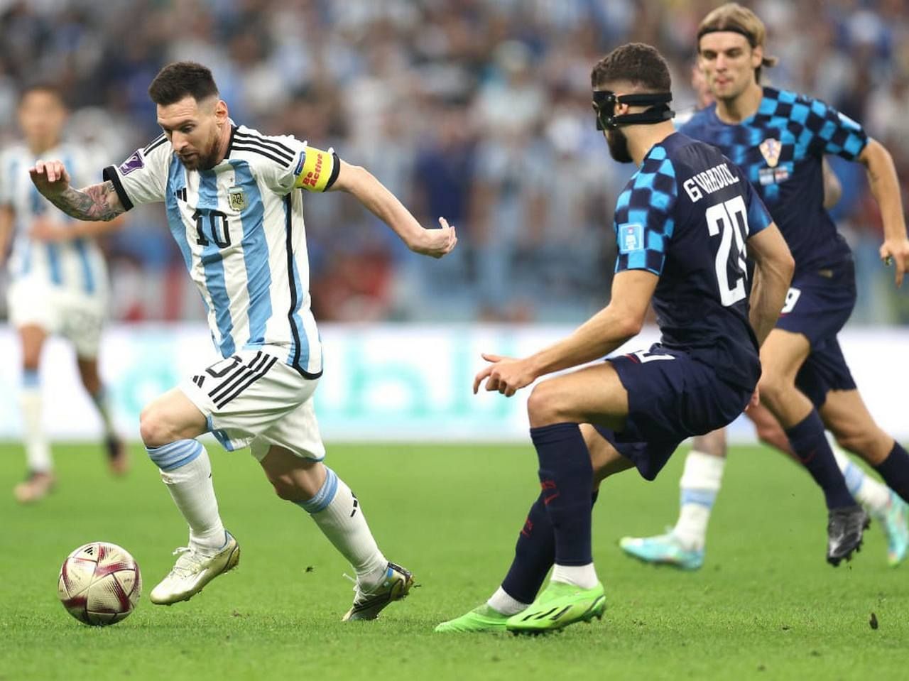 Футбол 1 3 финала. Аргентина Хорватия 2022 3-0. Месси Аргентина 2022. Лионель Месси Аргентина 2022. Аргентина Хорватия 3:0.