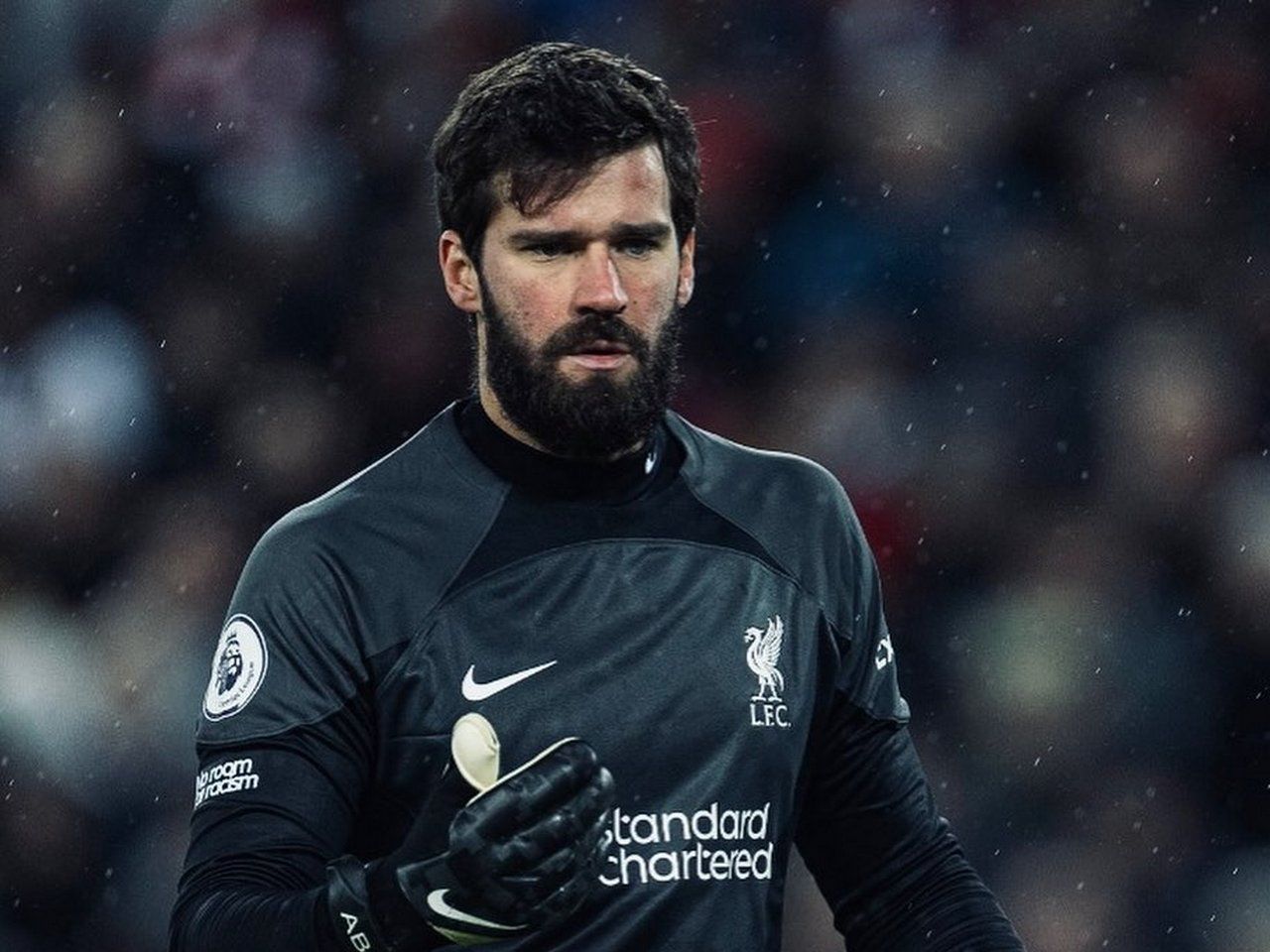 Bukti Alisson Becker Sangat Penting Dalam Tubuh Liverpool - GenPI.co