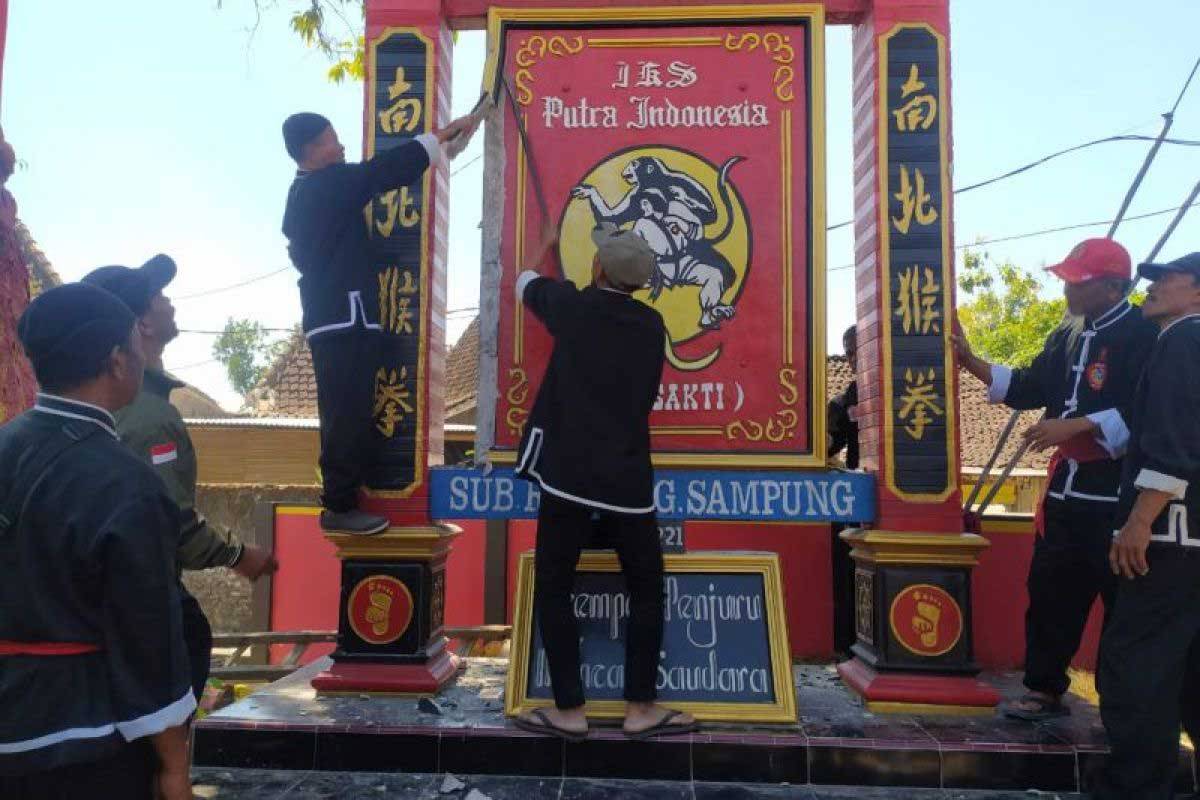 Tugu Identitas Perguruan Silat Ponorogo Secara Bertahap Dibongkar ...