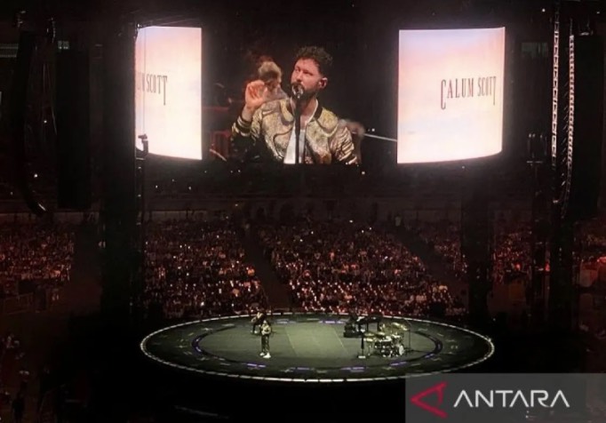 Buka Konser Ed Sheeran di Jakarta, Calum Scott: Menyala, Abangku - GenPI.co