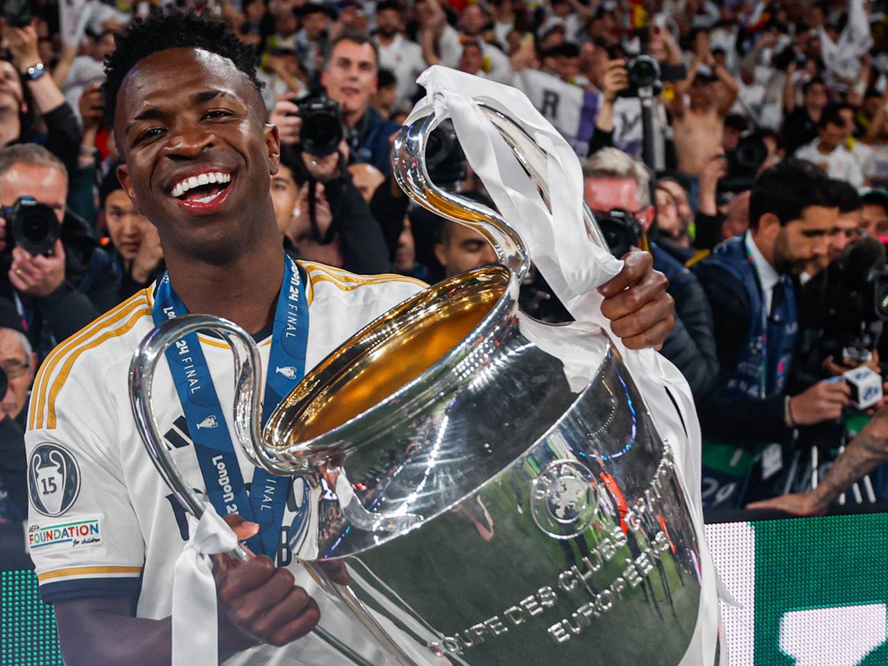 Vinicius Jr Terdepan Dapatkan Ballon d&#039;Or, Kata Legenda Man Utd - GenPI.co