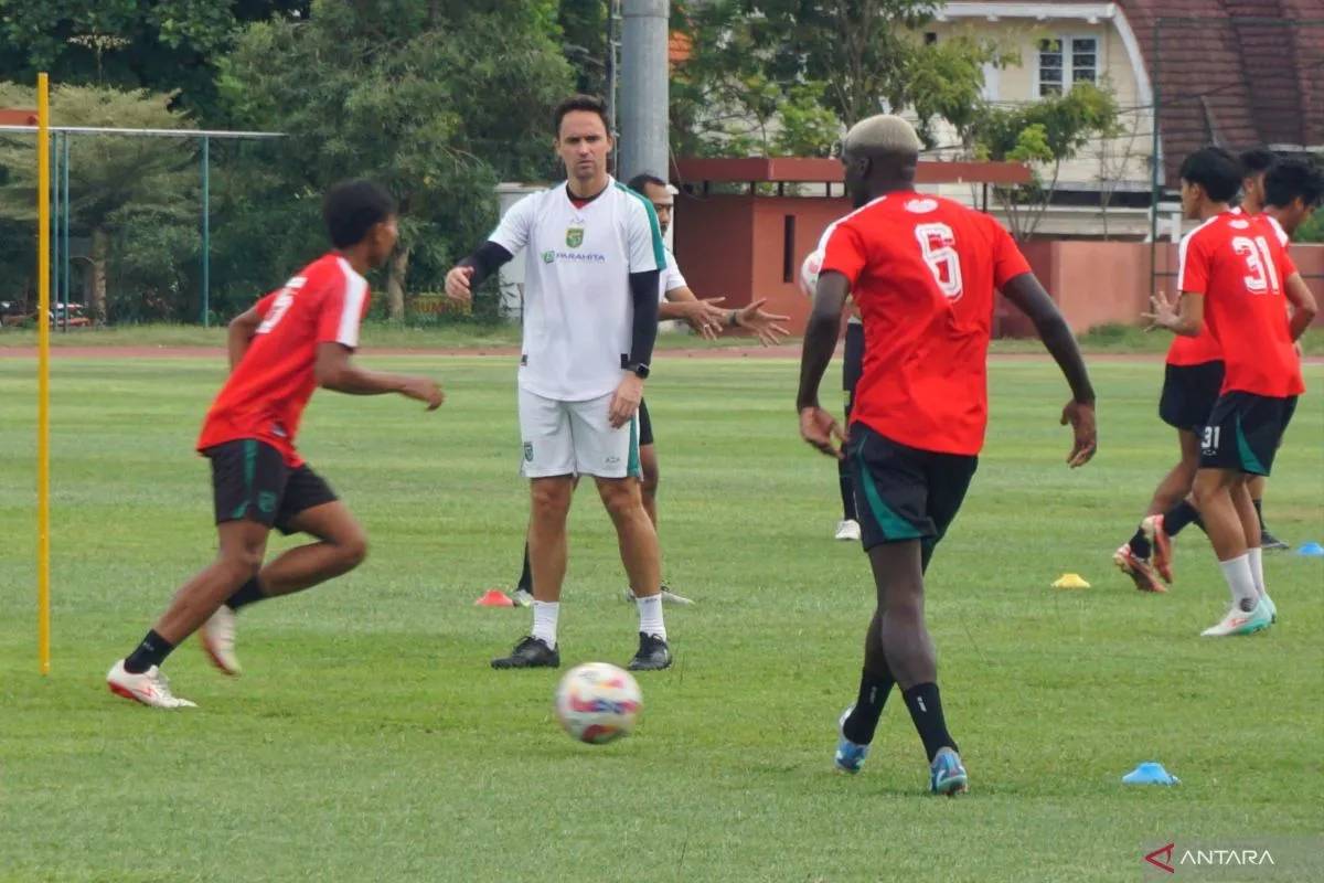 Jelang Laga Kontra Persija, Persebaya Andalkan Dukungan Bonek dan Bonita