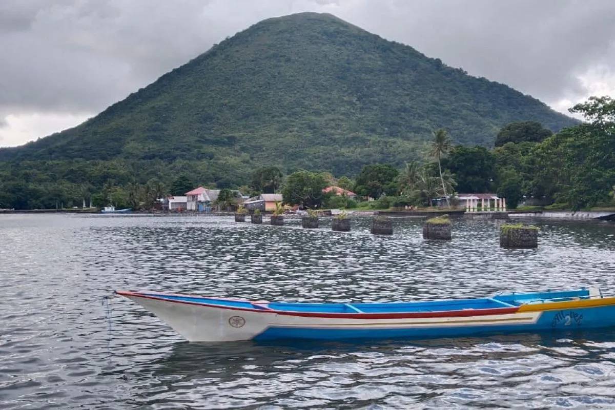 Gunung Api Banda Berstatus Waspada, Jalur Pendakian Ditutup Sementara