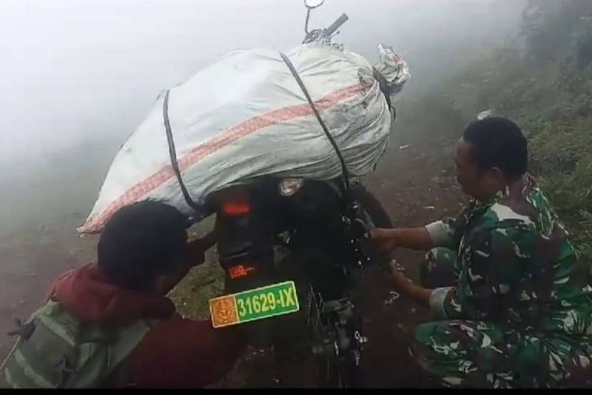 Buset! Pendakian di Gunung Rinjani Hasilkan Sampah Capai 31 Ton