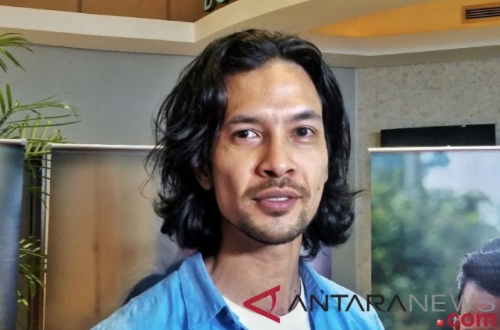 Edward Akbar Jalin Komunikasi dengan Kimberly Ryder, Gelagat Minta Rujuk?