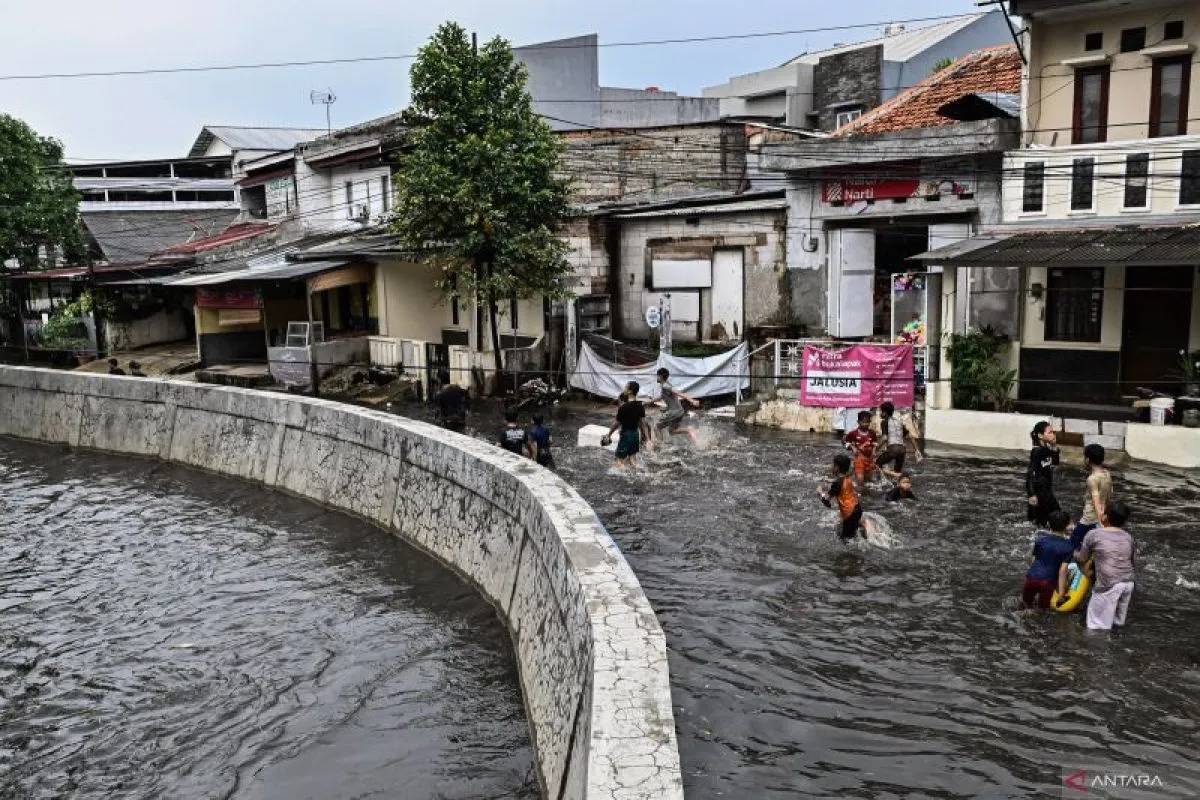 Sehat di Musim Hujan, Ini Tips Agar Anak Tidak Mudah Sakit