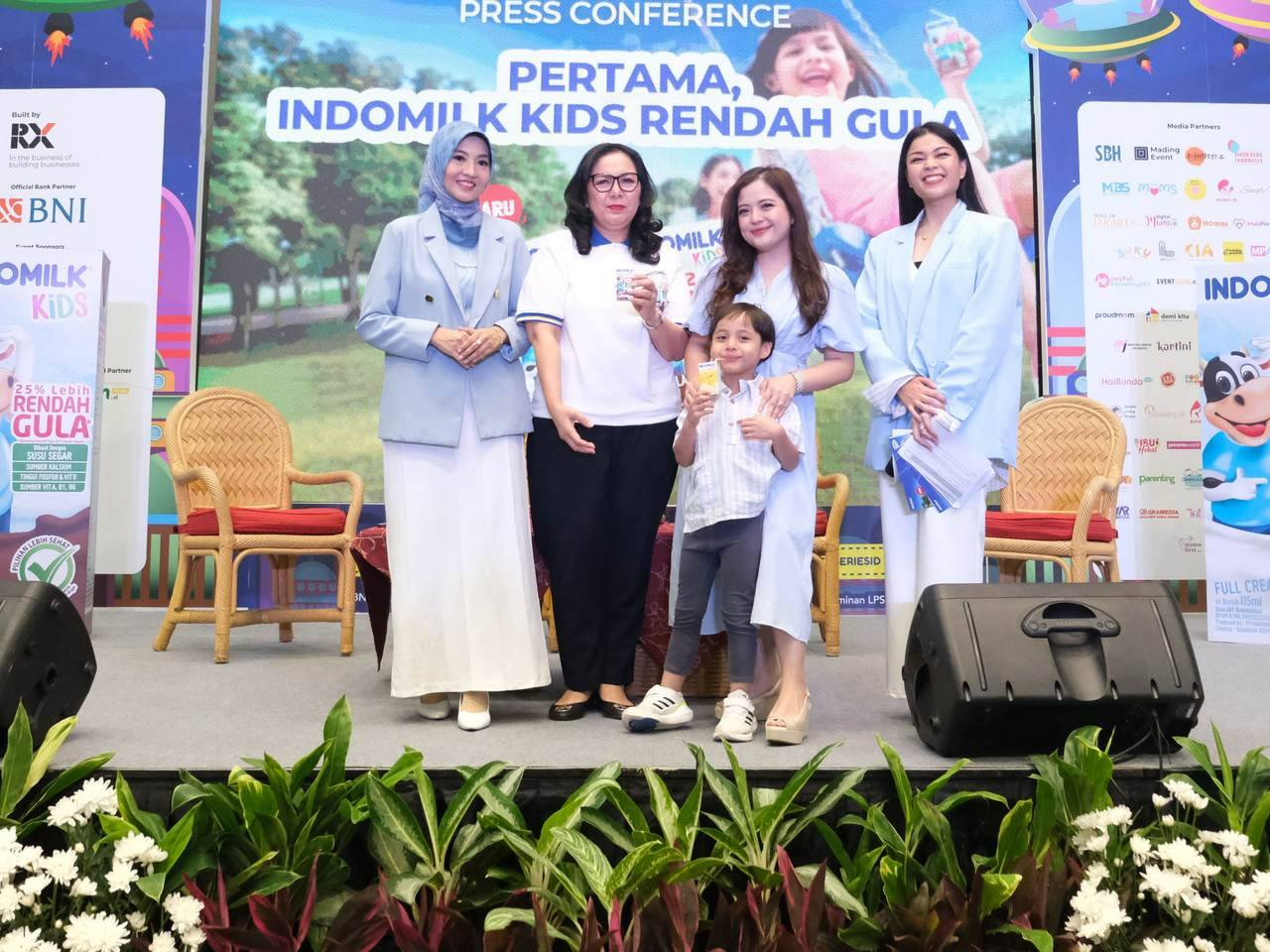 Jadi Solusi untuk Ibu dan Anak, Indofood Hadirkan Indomilk Kids Susu UHT Rendah Gula