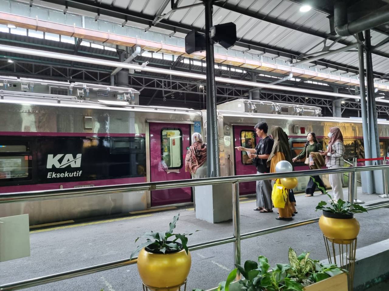 KAI Kembali Hadirkan KA Direct Train Yogyakarta-Gambir, Ini Jadwal dan Harga Tiketnya