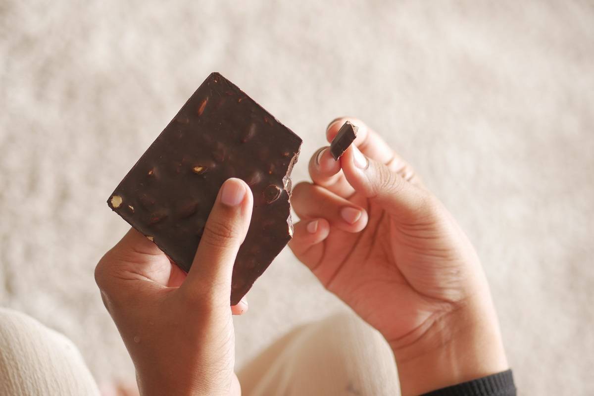 Khasiat Cokelat Hitam Dapat Mendukung Kesehatan Usus