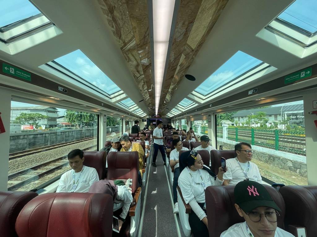 Liburan Makin Istimewa! Kereta Panoramic Kini Hadir di KA Mutiara Timur, Ini Jadwalnya