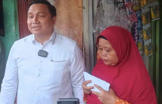 Gus Miftah Beri Uang Puluhan Juta ke Istri Pertama Pak Tarno