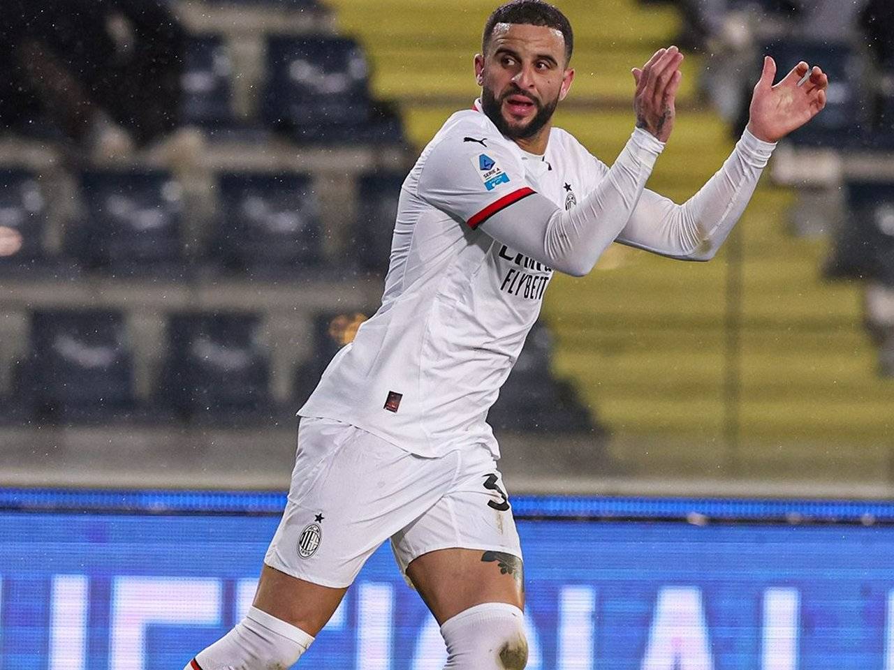 AC Milan Bikin Kyle Walker Jatuh Cinta: Suporternya Luar Biasa