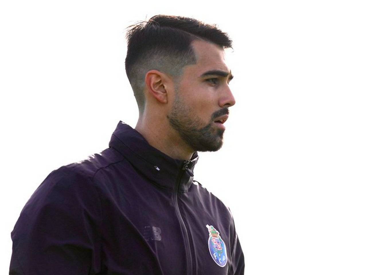 Rombak Skuad Pelan-pelan, Manchester City Incar Kiper Diogo Costa