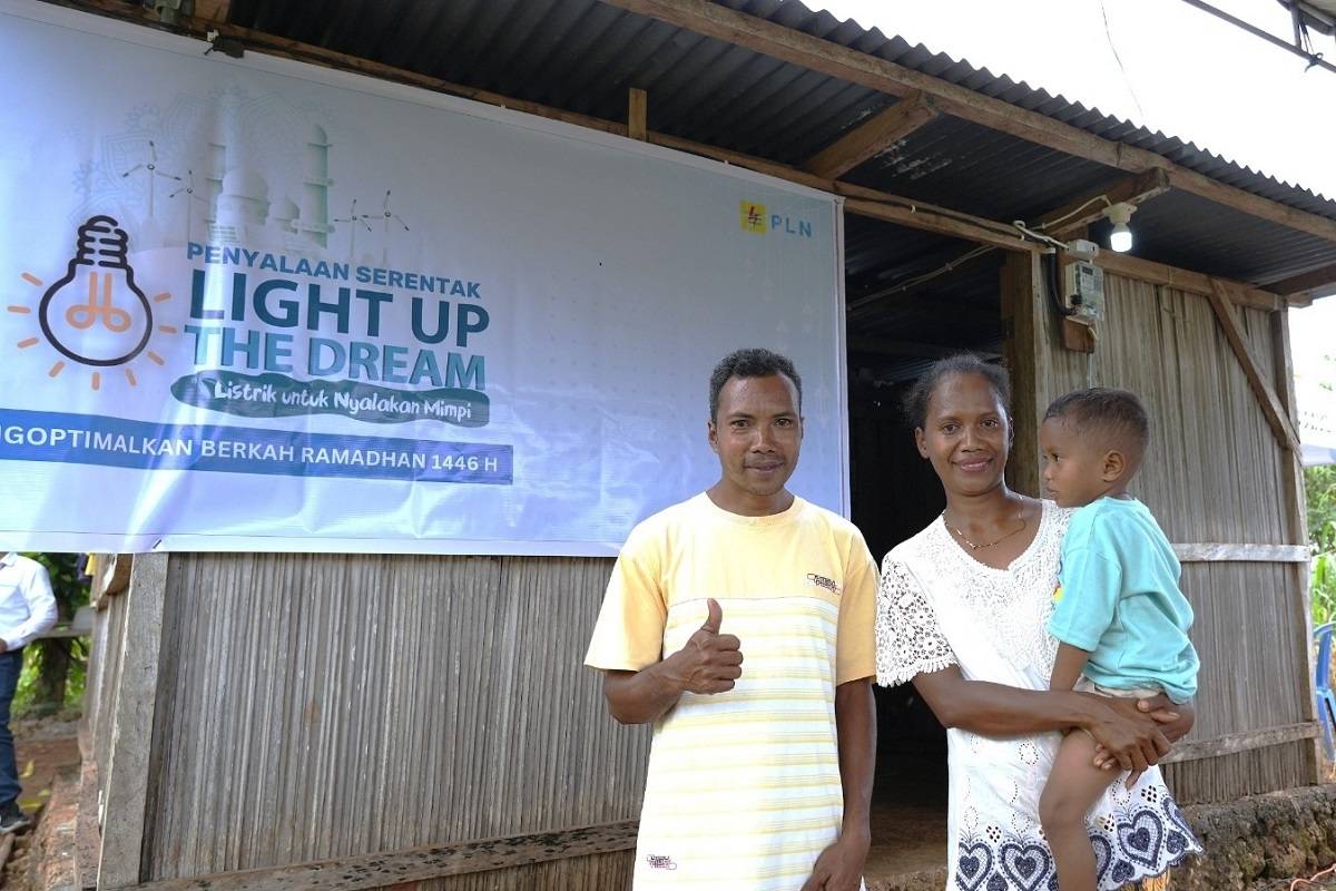 Light Up The Dream PLN: 2.597 Keluarga Prasejahtera Dapat Sambungan Listrik Gratis