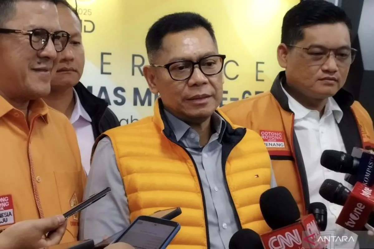 Adies Kadir Sebut Penggeledahan Rumah Ridwan Kamil Tak Ada Kaitan dengan Golkar
