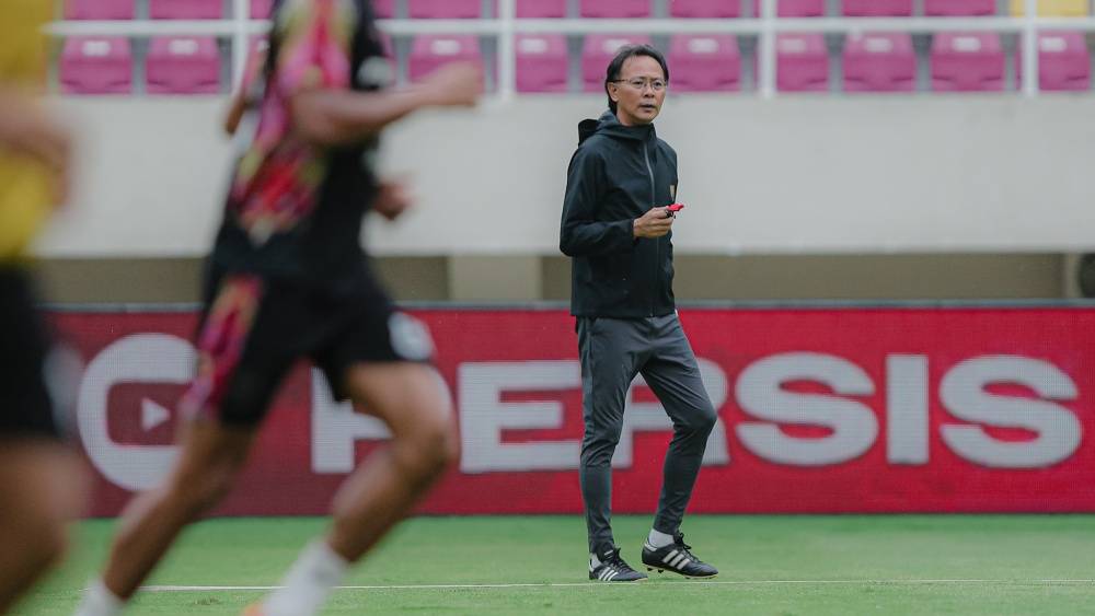 Jeda Empat Pekan, Ong Kim Swee Beri Libur Persis Solo