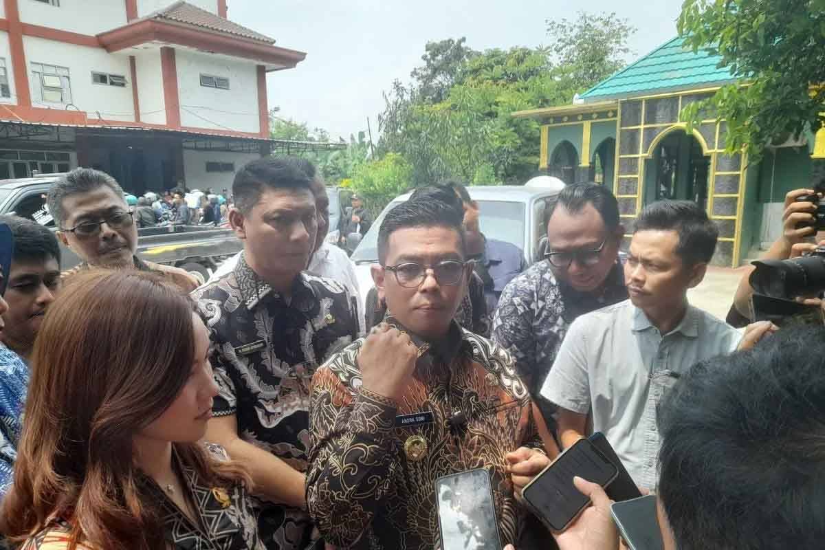 Andra Soni Tetapkan 19 April Hari Libur untuk PSU Pilkada Serang