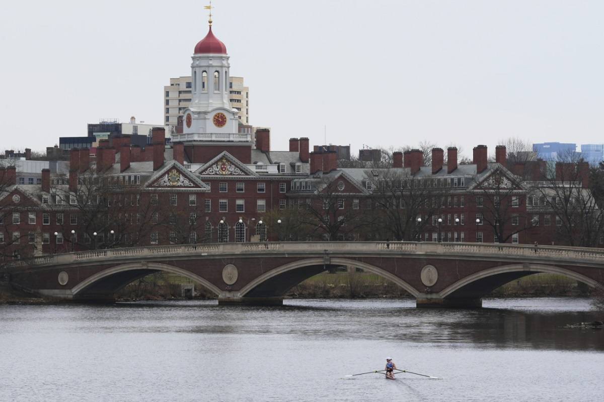 Universitas Harvard Tolak Tekanan Trump, Dana Miliaran Dolar Langsung Dibekukan