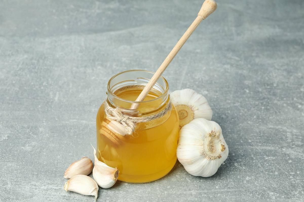 Campuran Bawang Putih dan Madu Disebut Ampuh Redakan Flu, Begini Kata Ahli Gizi