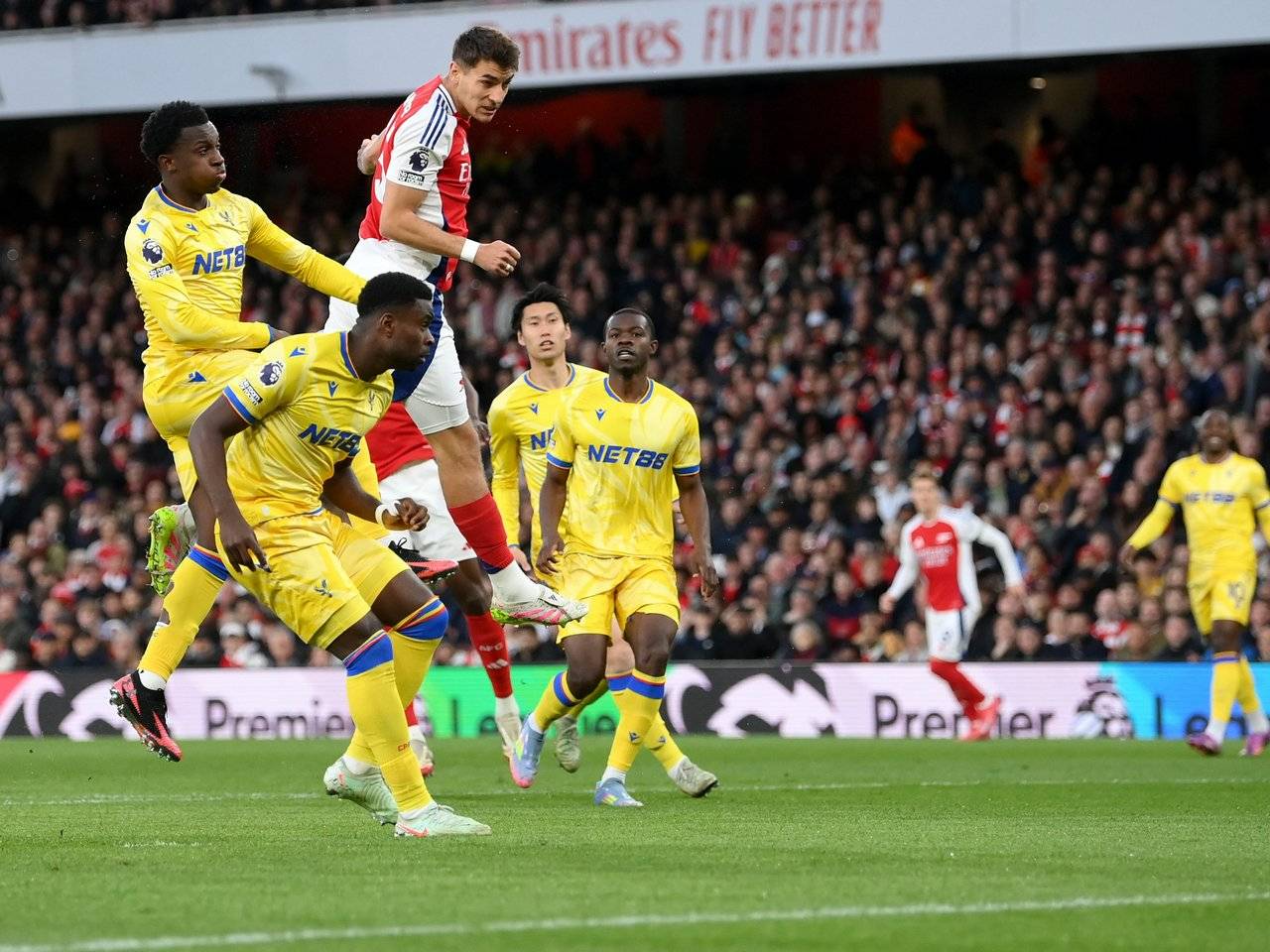 Arsenal Ditahan Crystal Palace, Liverpool Butuh 1 Poin untuk Juara Liga Primer Inggris