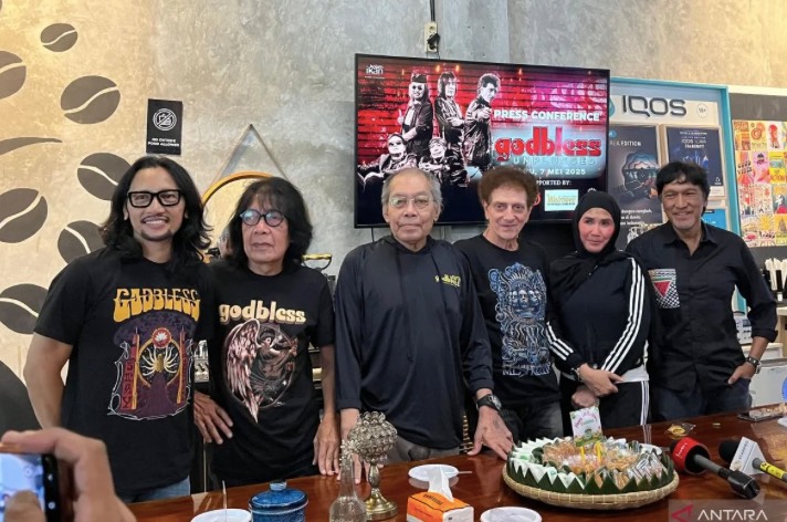 Bintang Tamu Konser God Bless, Ikang Fawzi Merasa Beruntung