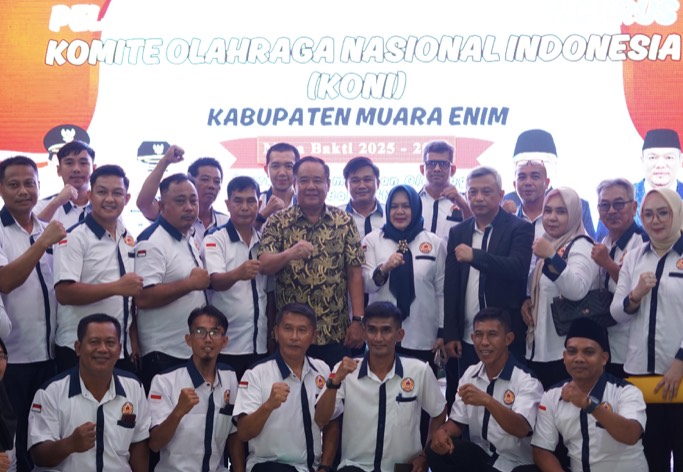 Wagub Cik Ujang Kukuhkan Kepengurusan KONI Muara Enim 2025-2029