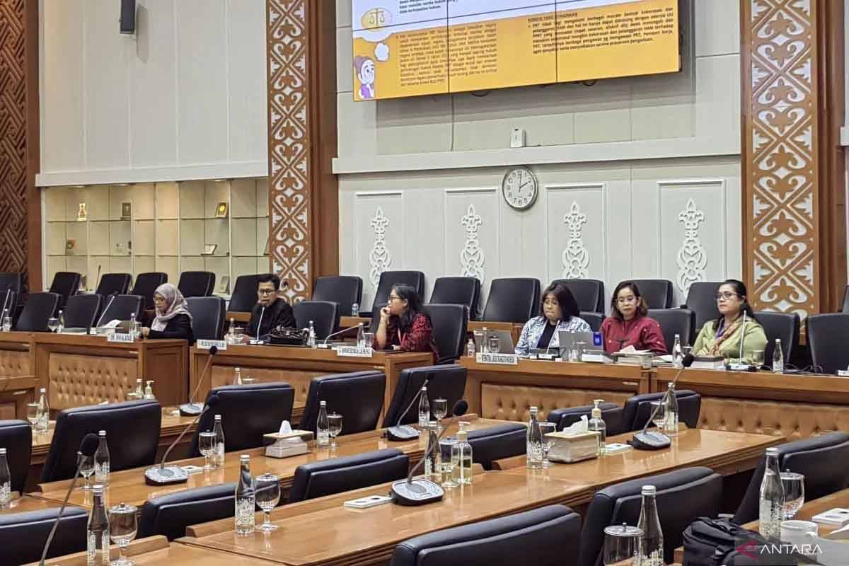 DPR RI Bahas RUU PPRT, Kontrak Kerja dan Pesangon Diharap Masuk