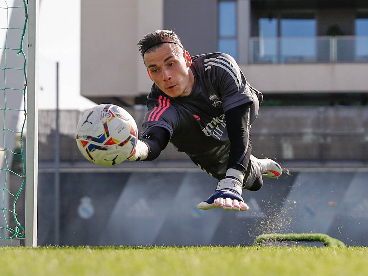 Diincar Galatasaray, Andriy Lunin Siap Tinggalkan Real Madrid