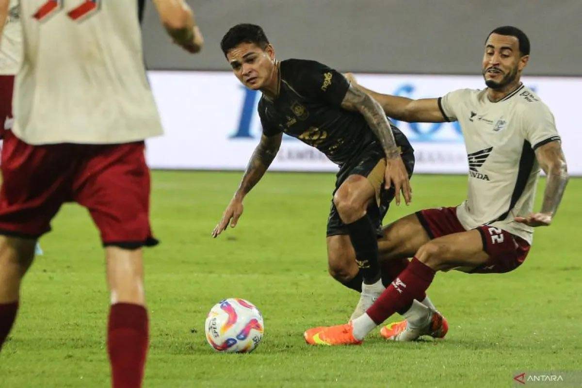 Persebaya Surabaya Dapat Tanda Tangan Penyerang Lincah Gali Freitas