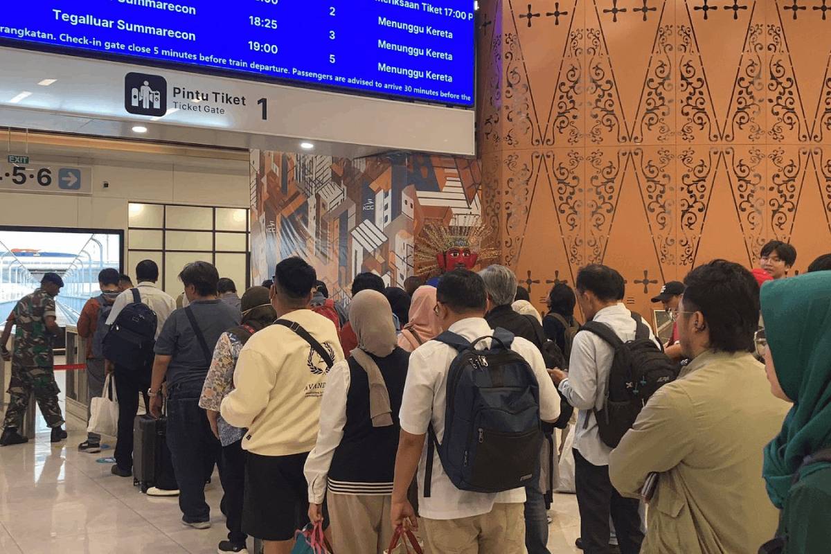 H-1 Hari Raya Idul Adha, Tiket Whoosh Keberangkatan dari Halim Ludes Terjual
