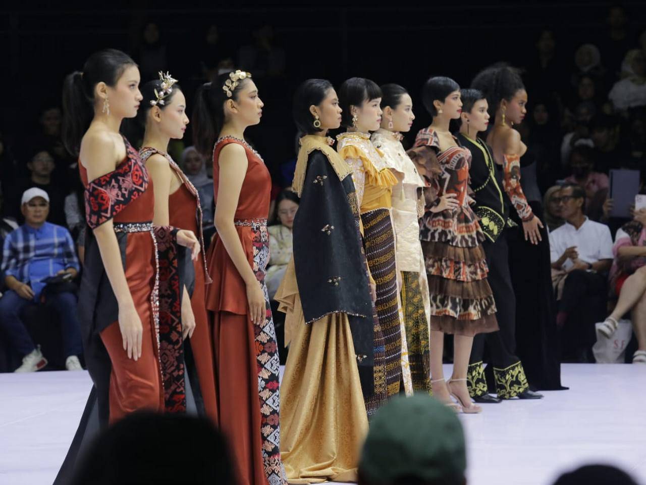 Bawa Tema Inheritance Soul, Sparks Fashion Academy Unjuk Gigi di IFW 2025