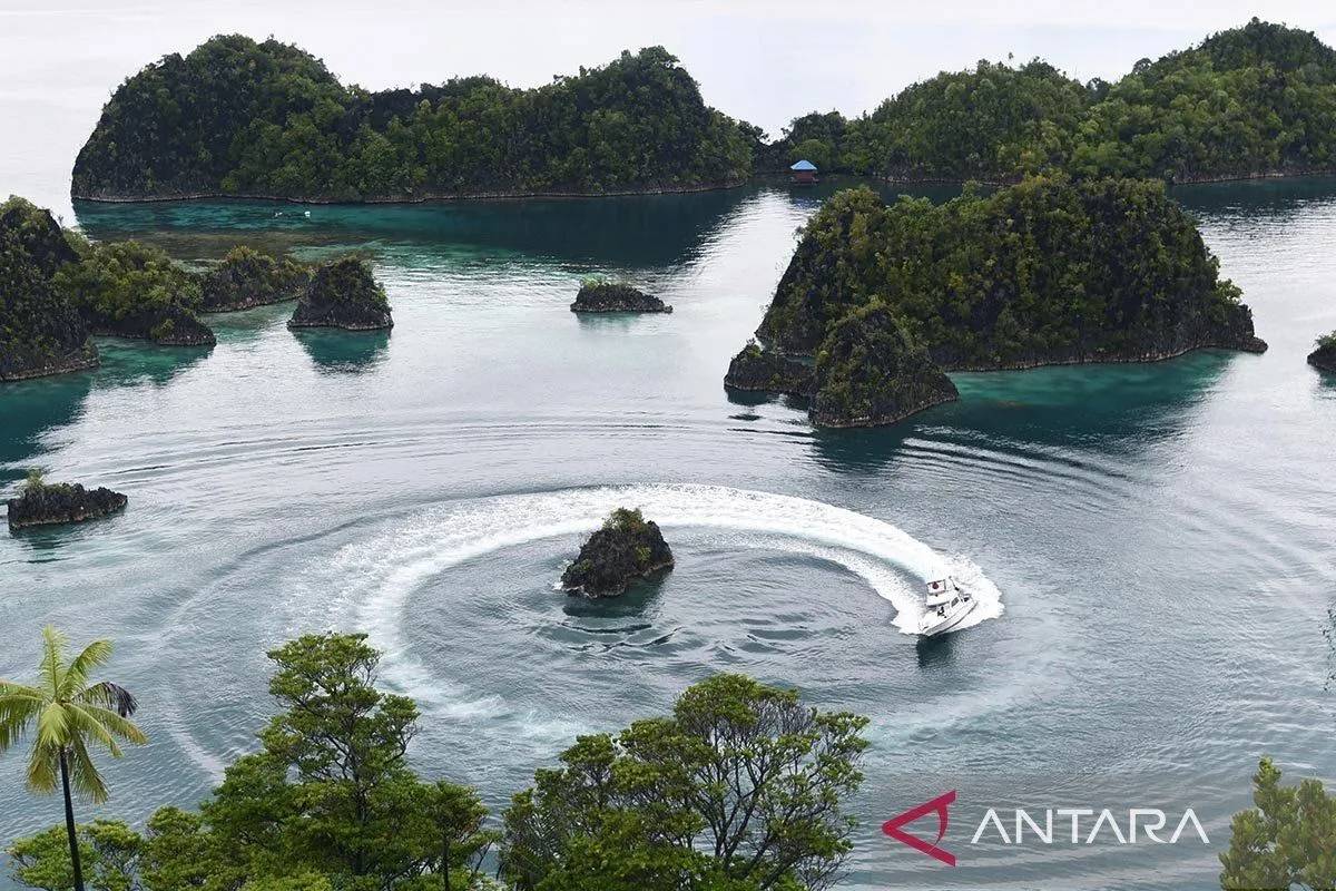 Tambang Nikel Raja Ampat Langgar UU, Tak Ada Izin Lingkungan dan Serobot Pulau Kecil