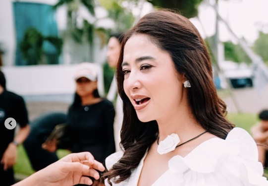 Keponakan Sebut Banyak yang Antre Dapatkan Dewi Perssik