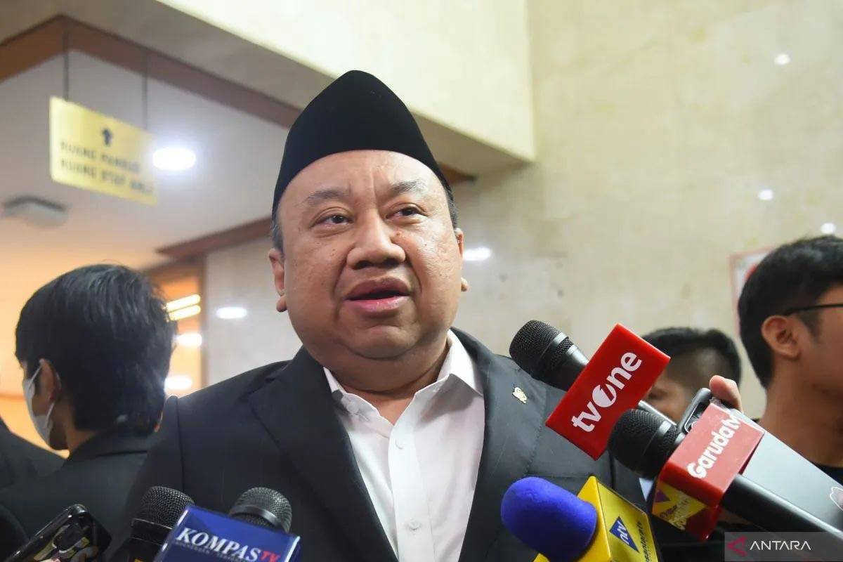 DPR RI Bakal Cecar Fadli Zon soal Penyangkalan Perkosaan Massal Tragedi Mei 1998