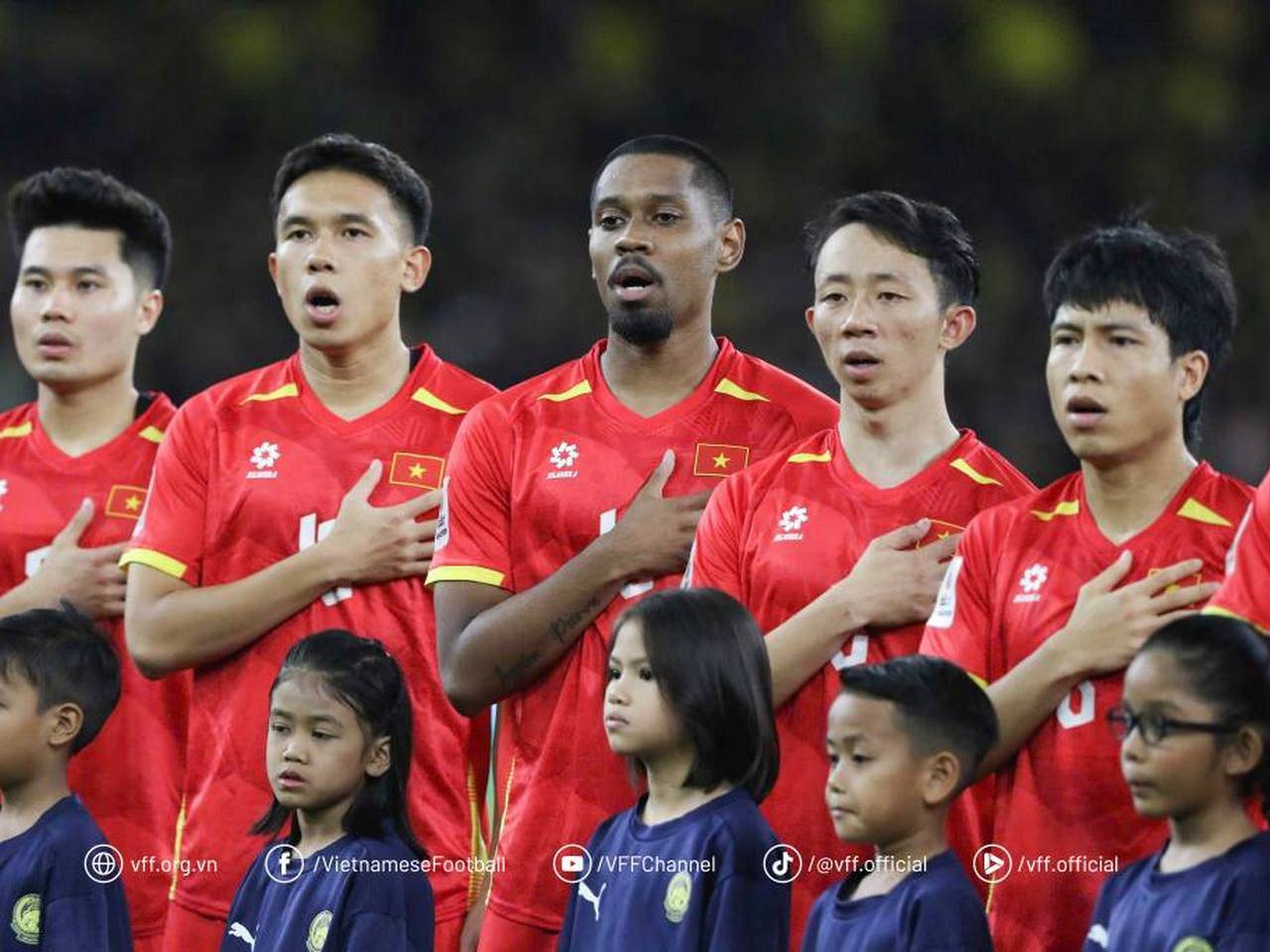 Pemain Vietnam Sampai Beruban Seusai Dibantai Malaysia 0-4