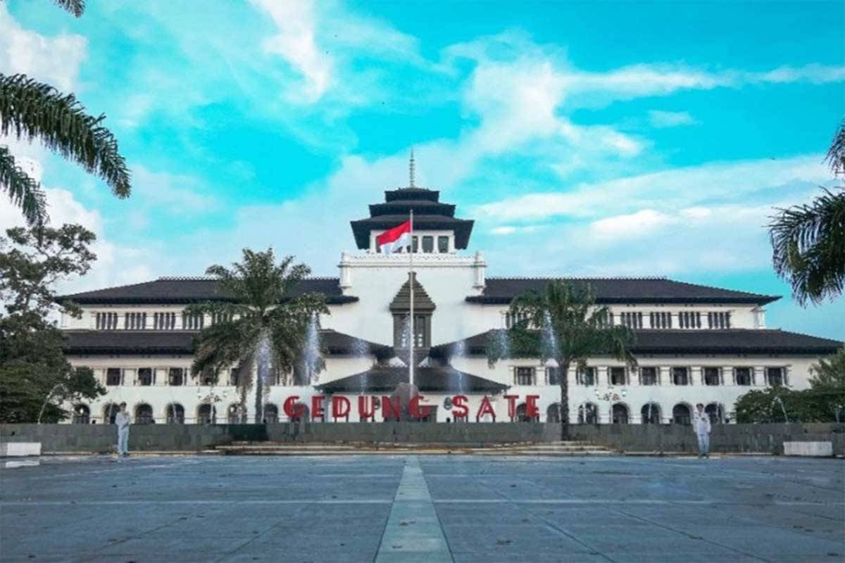 Pemprov Jawa Barat Minta Kabupaten dan Kota Nurut, Rapat di Hotel Masih Dilarang