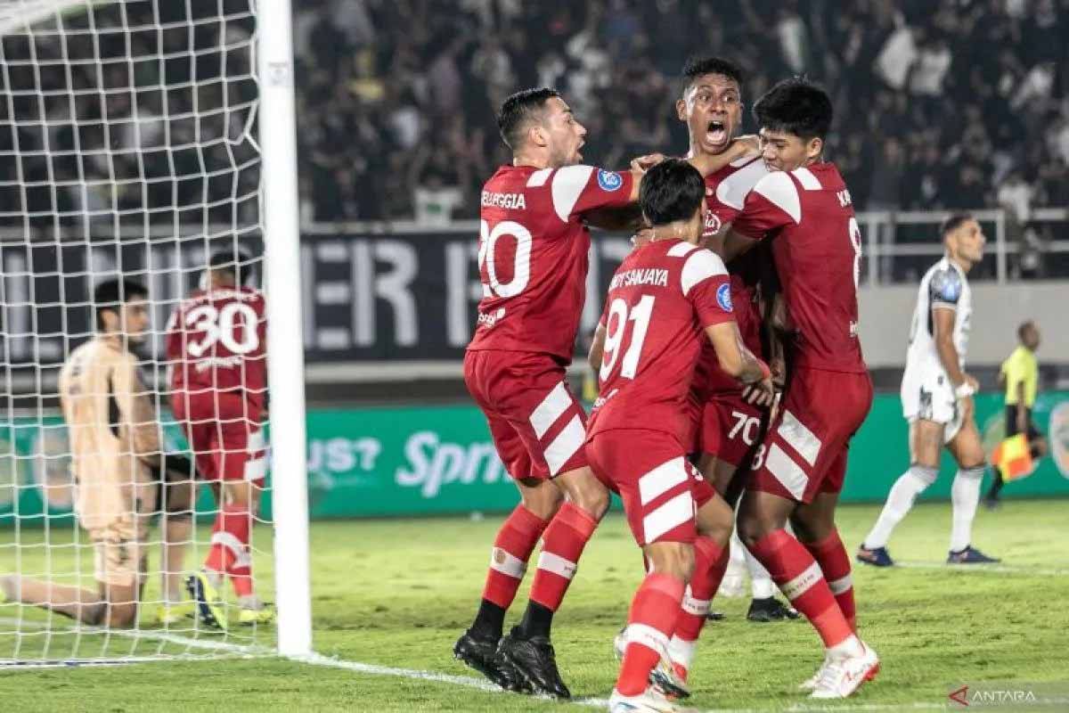 Persis Solo Amankan Tanda Tangan Bek Tangguh Cleylton Santos