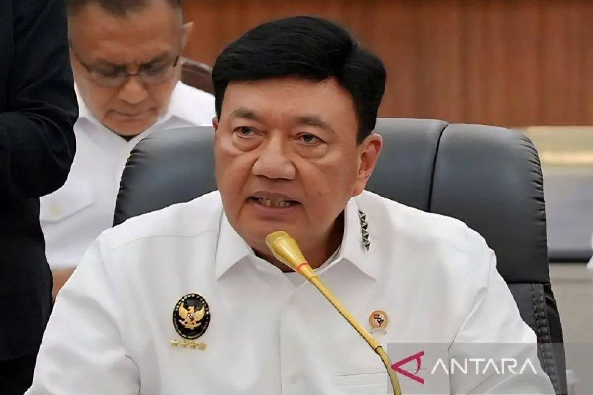 Budi Gunawan Sebut 29 WNI Dievakuasi dari Iran untuk Gelombang Pertama